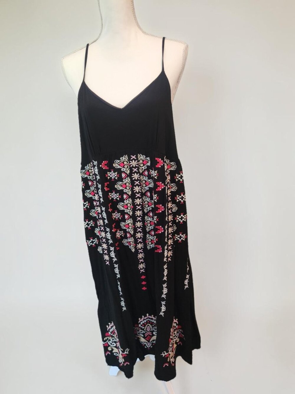 🖤 Savannah Jane Embroidered Dress | Boho Black Midi Sundress - Picture 6 of 11